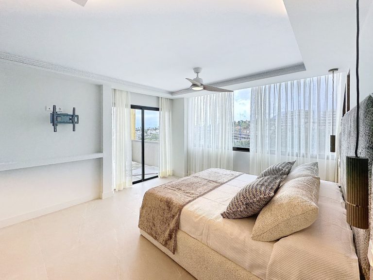 1cf1c6d09c8b9035ed0939776114fda2 - 9