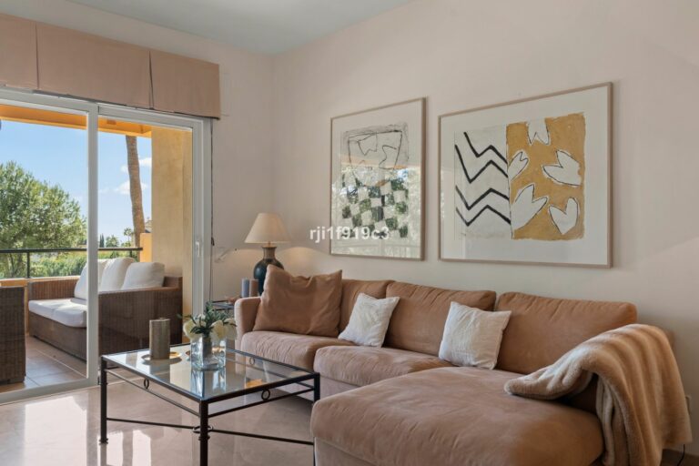 1d2cab7e23f6c1d52a0481e5d9af02be - 3