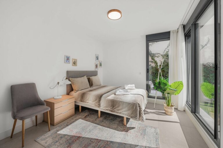 1f1e3571afff93c8ee899e781474e7f1 - 12