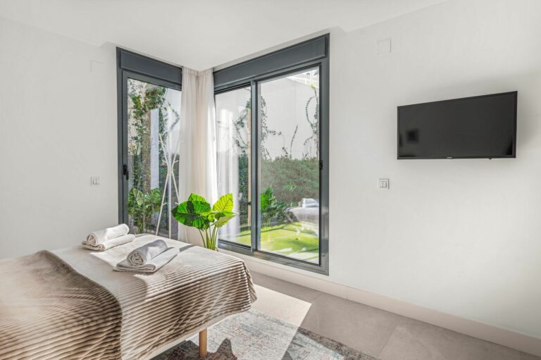 1f1e3571afff93c8ee899e781474e7f1 - 13