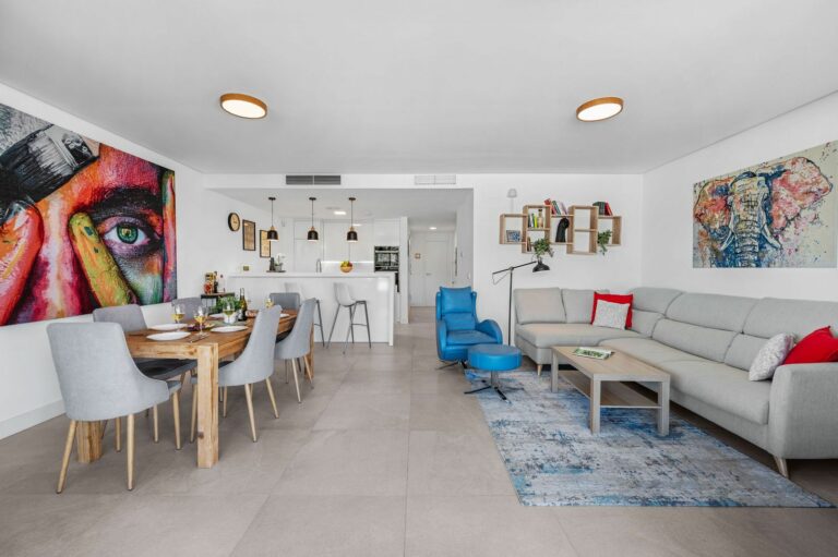 1f1e3571afff93c8ee899e781474e7f1 - 6