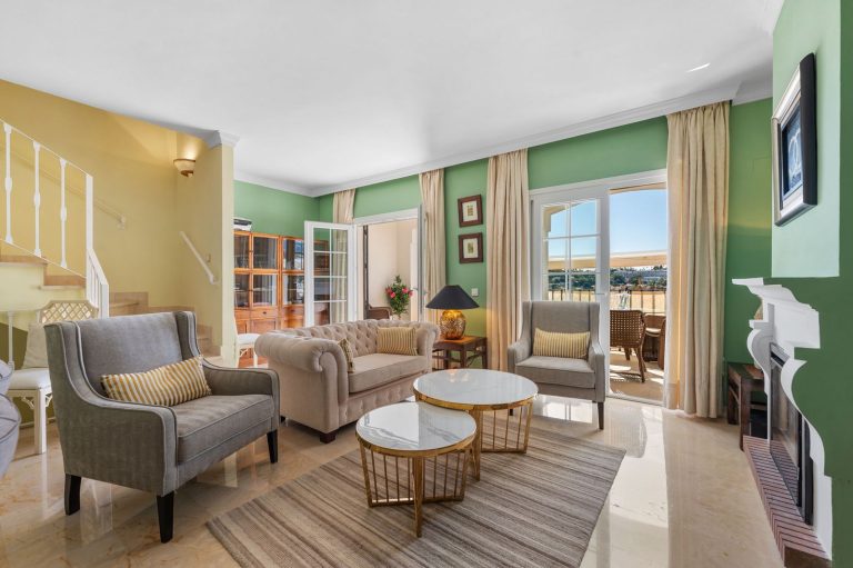 1fad02c1856c47a074b75896b50fdab9 - 1