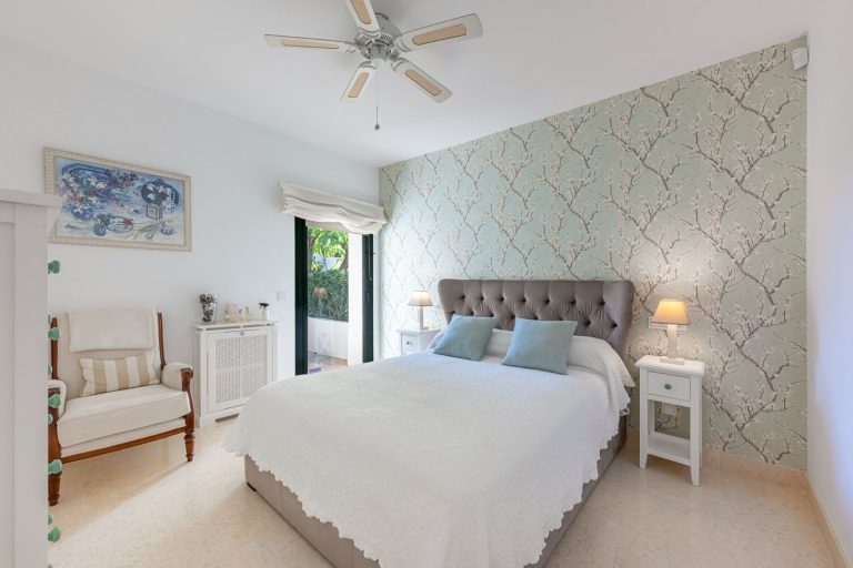 2036e53093560f2c4736ebf7ff07fe86 - 8