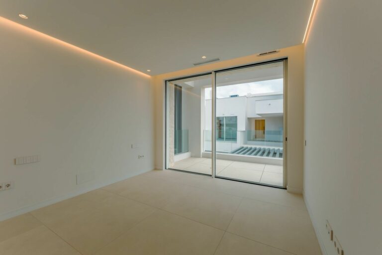 21b9a4b7977b3c2cf4d4155e903cc782 - 7