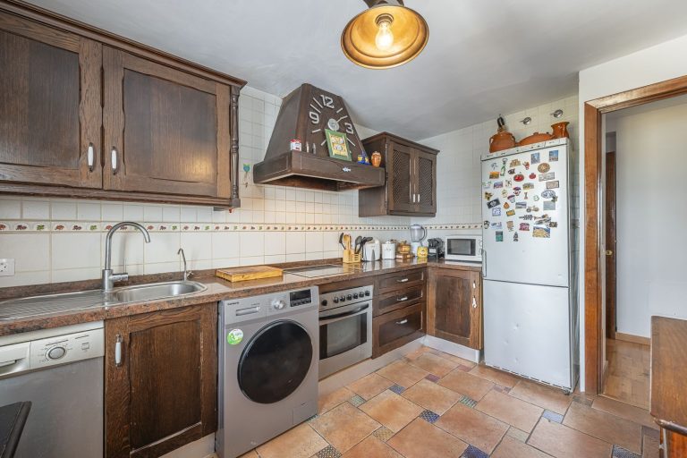 22326e4fc9529123cd06c7c1aef4ff71 - 10