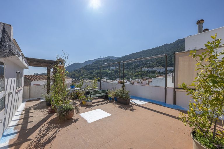 22326e4fc9529123cd06c7c1aef4ff71 - 3