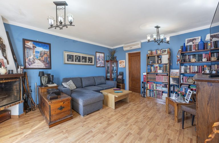 22326e4fc9529123cd06c7c1aef4ff71 - 8