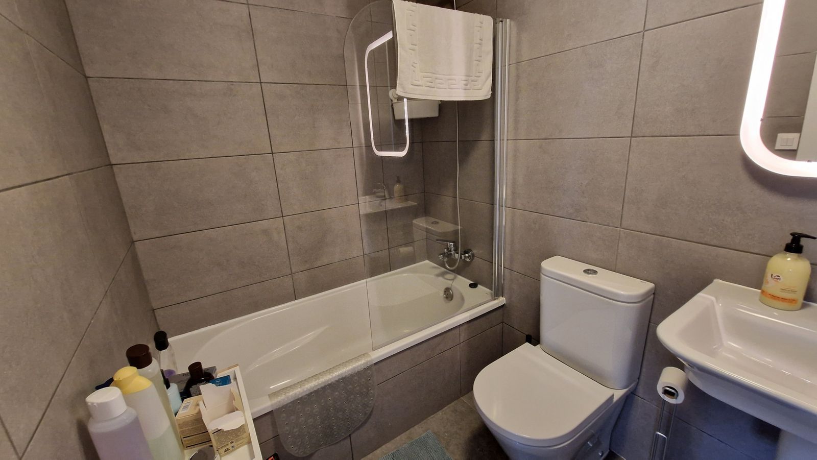 236370fb6225a7072707b71911eab93a - 14