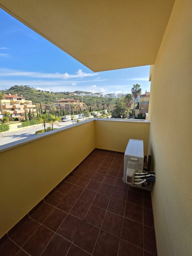 24327276daa601225263e9989a5692f0 - 13