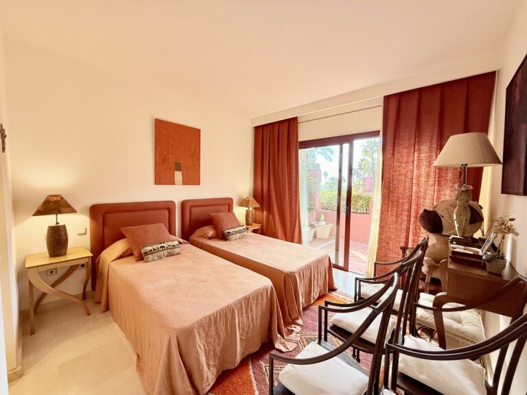 244182d46be7701afc075e76a0d893c6 - 15