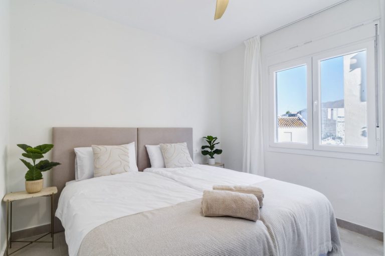 25574addbcd5caf06a12f363650cc621 - 12