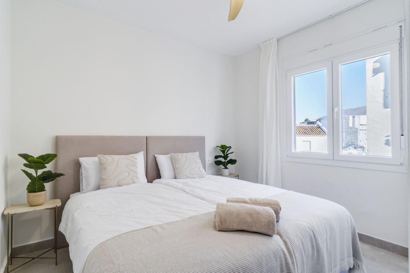 25574addbcd5caf06a12f363650cc621 - 12