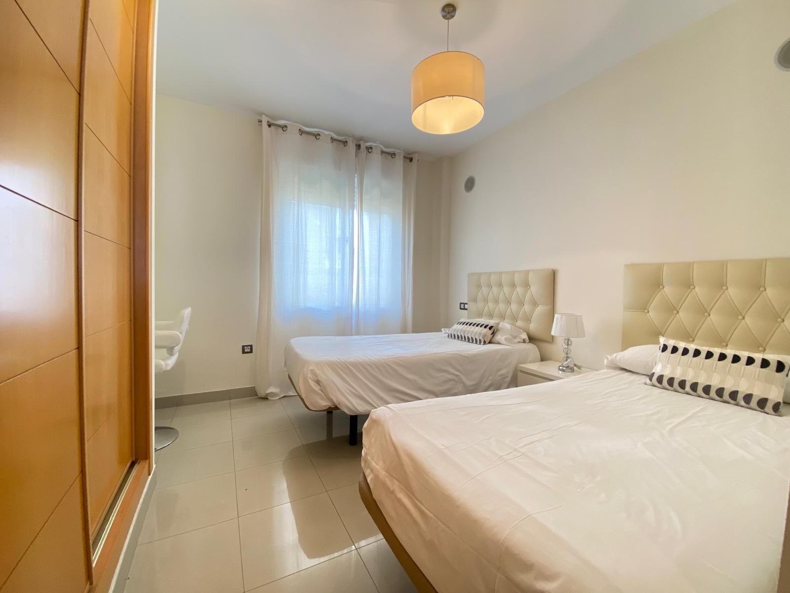 263905d2869e17ba34eb3455460bb3b3 - 12