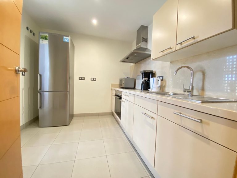 263905d2869e17ba34eb3455460bb3b3 - 2