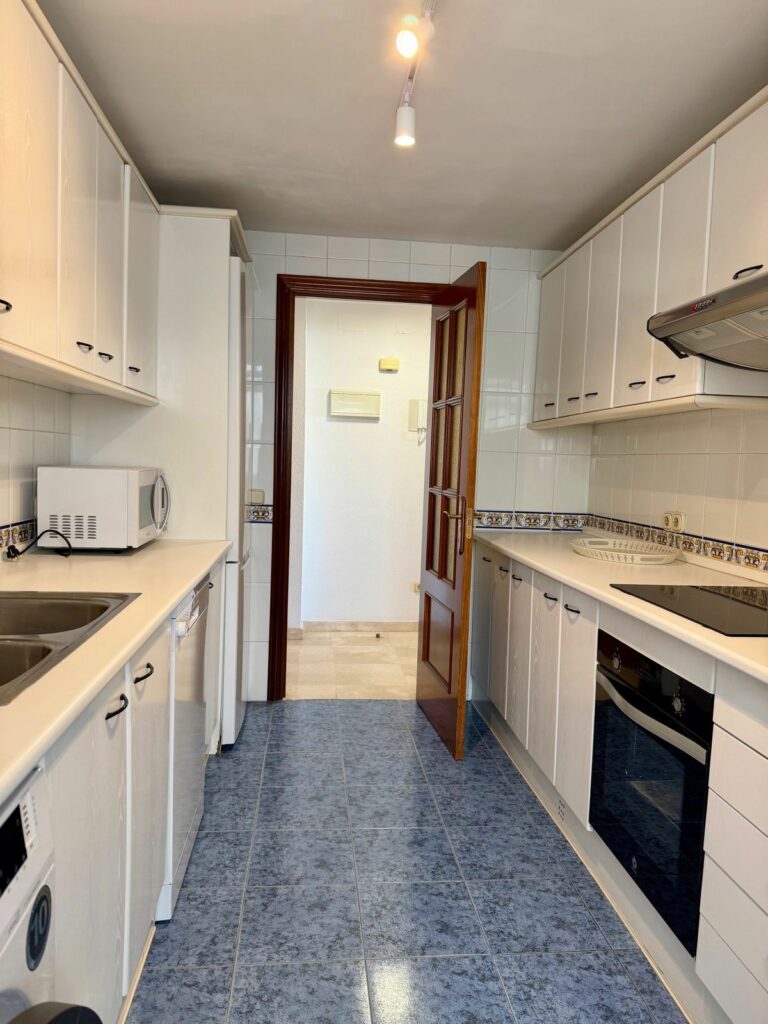 271bf7987540a770d5fd051739efd601 - 14