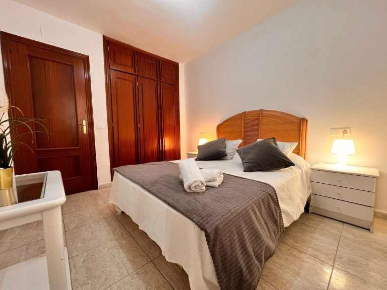 283ef3ed7282e705f7f8896c15affb1d - 1