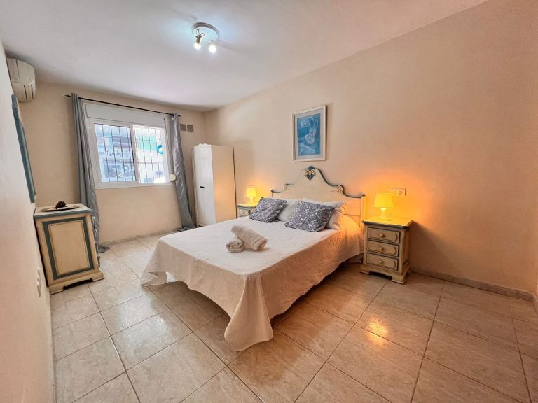 283ef3ed7282e705f7f8896c15affb1d - 6