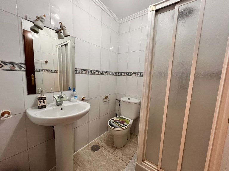 283ef3ed7282e705f7f8896c15affb1d - 8