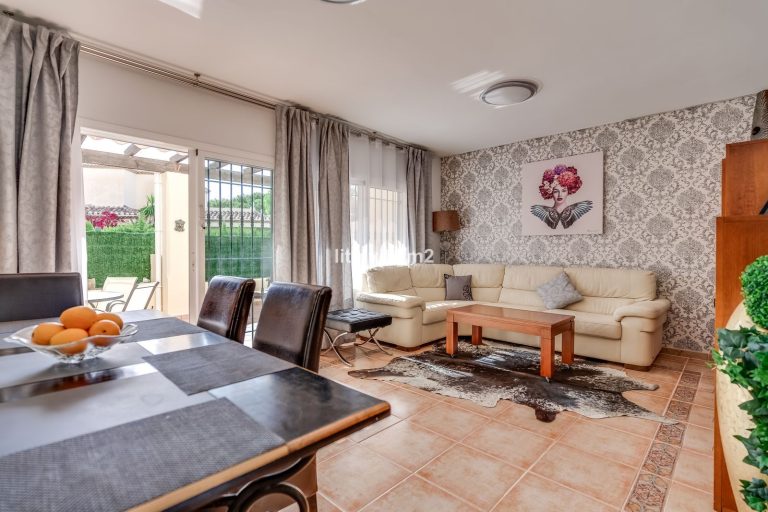 291a1565227f4c0de659ddd82077f454 - 2