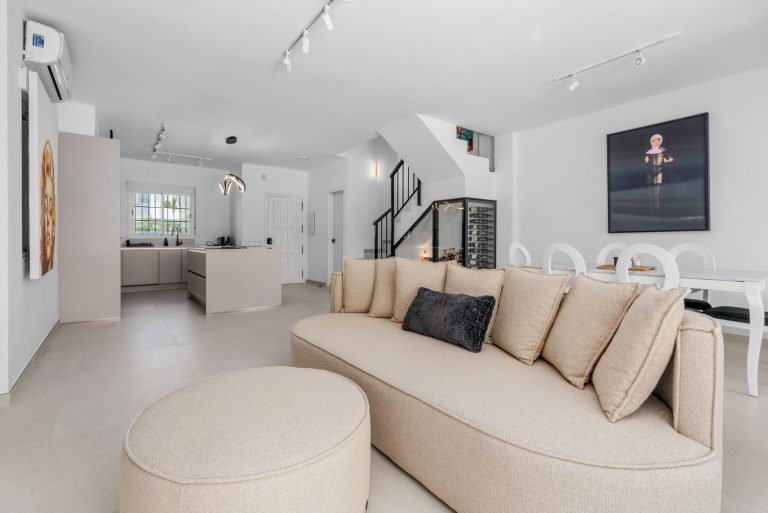 29540eb9302cd0173a5b80c976a0ae34 - 14