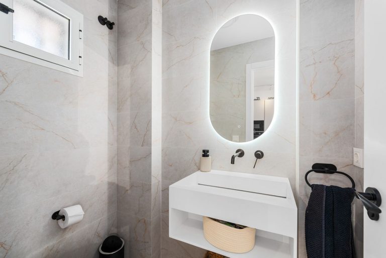 29540eb9302cd0173a5b80c976a0ae34 - 15