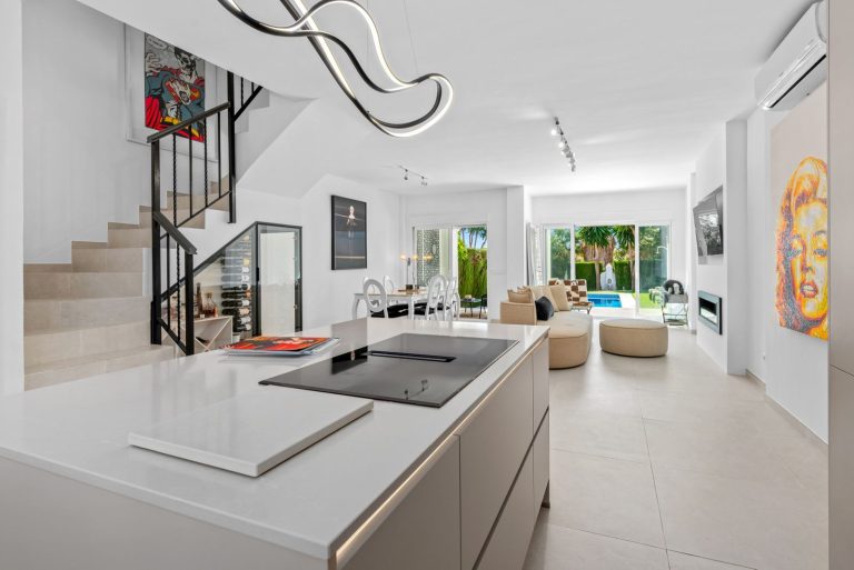 29540eb9302cd0173a5b80c976a0ae34 - 2