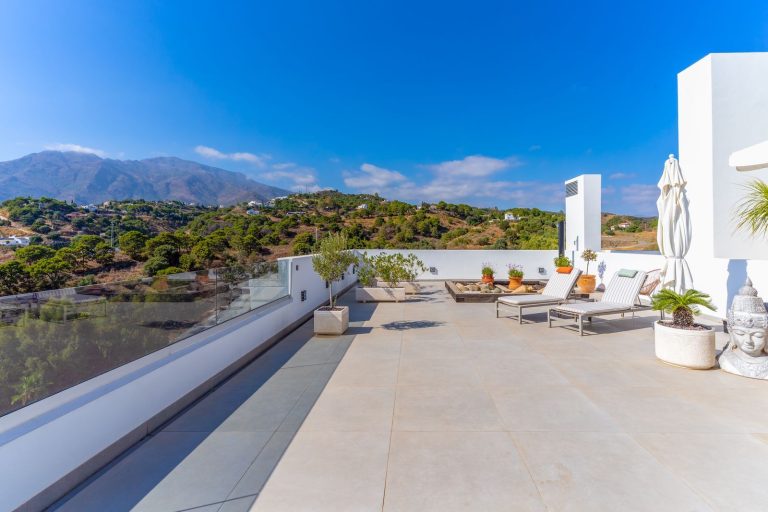 298a984e53887eaf34b6647e39622c9e - 12