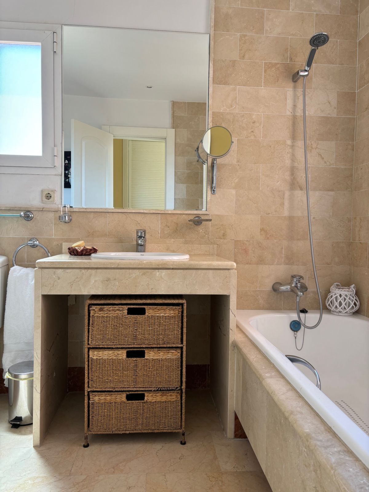 29dffd8a880db2d2279ecf81b8e854cd - 14