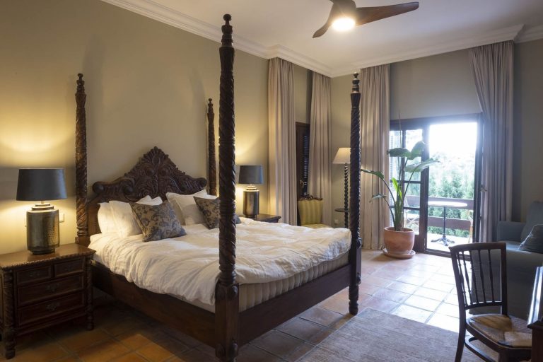 2b4de797b9fca134a95f9522c0390c26 - 12