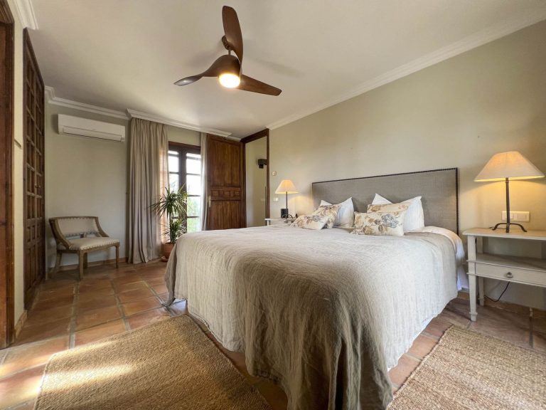 2b4de797b9fca134a95f9522c0390c26 - 13