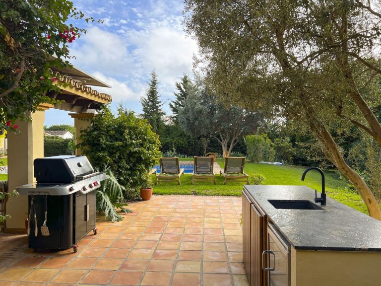 2b4de797b9fca134a95f9522c0390c26 - 6