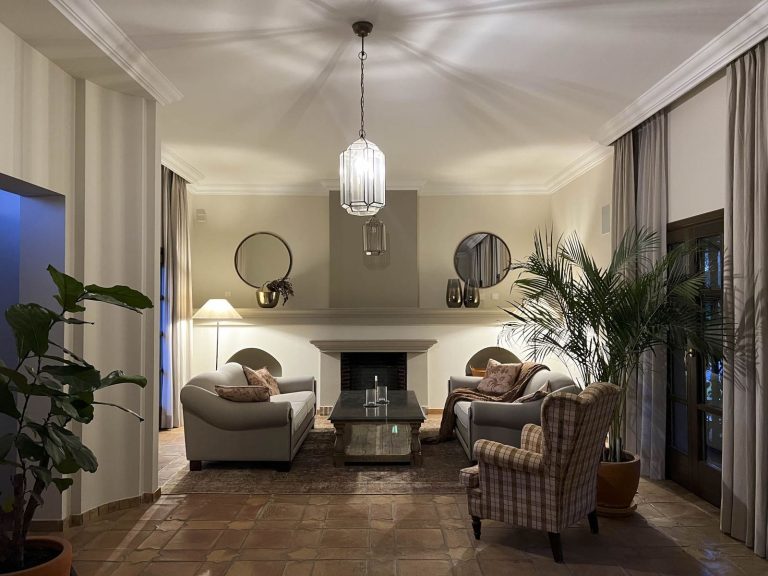 2b4de797b9fca134a95f9522c0390c26 - 8