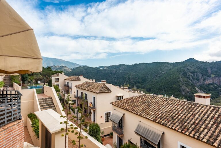 2bc317be7aabfe199747514ed37a212b - 1