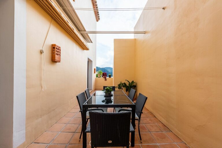 2bc317be7aabfe199747514ed37a212b - 10