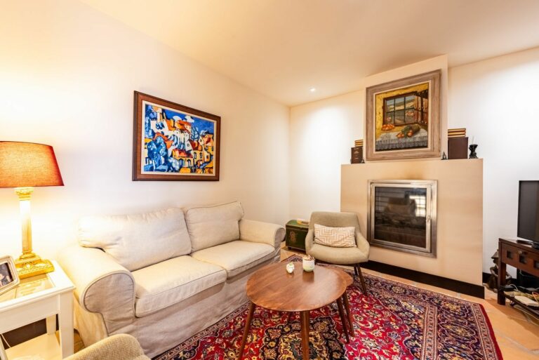 2bc317be7aabfe199747514ed37a212b - 9