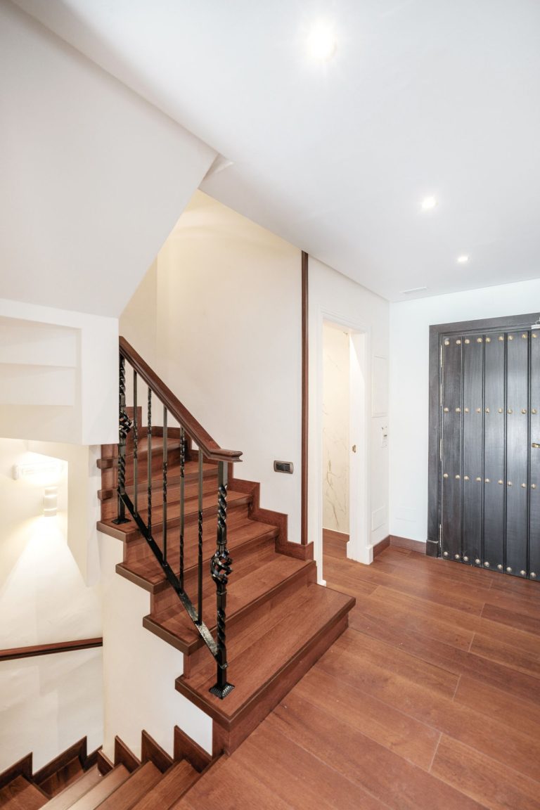 2cec53e5c24411c96137913150aeb660 - 12