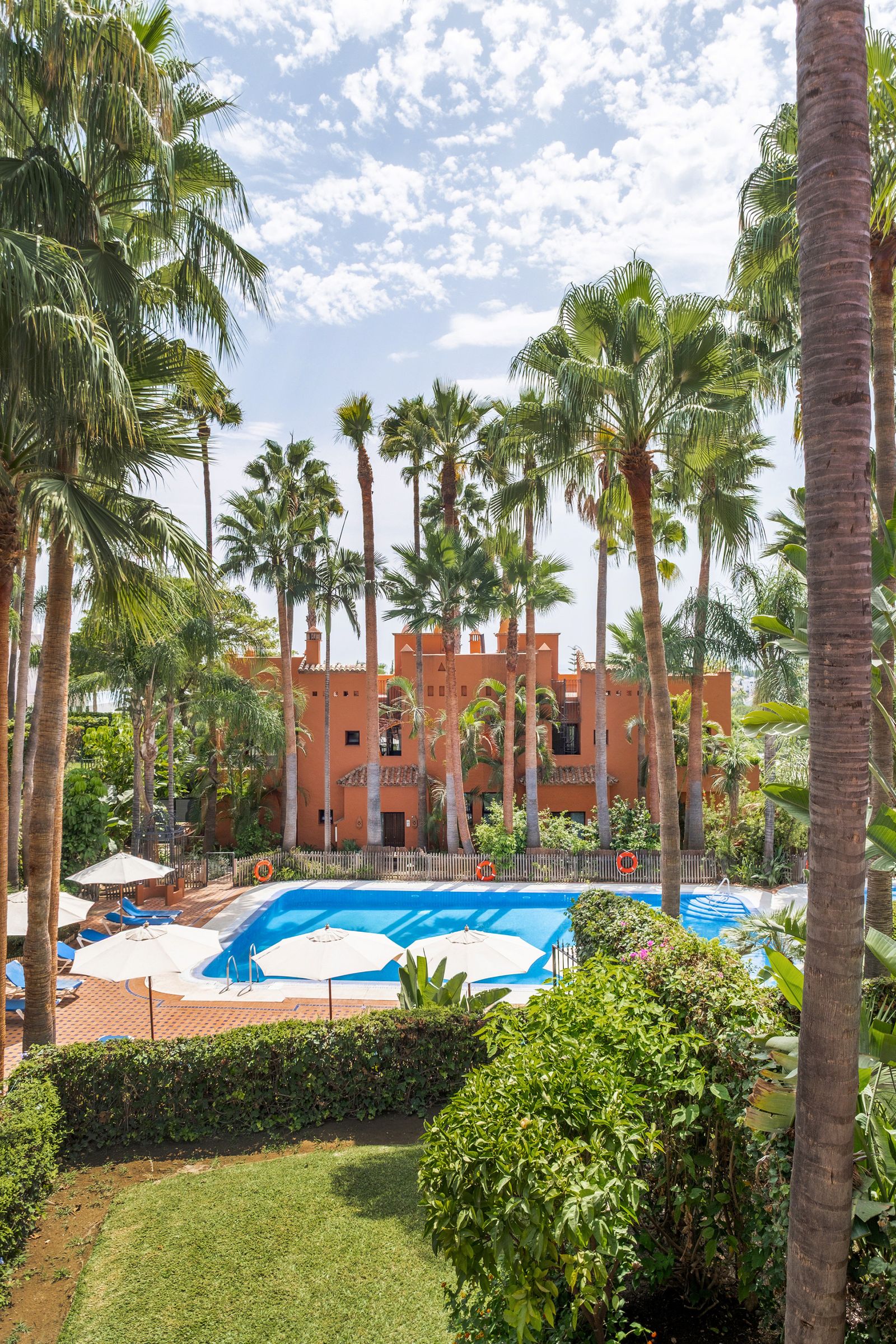 2cec53e5c24411c96137913150aeb660 - 2