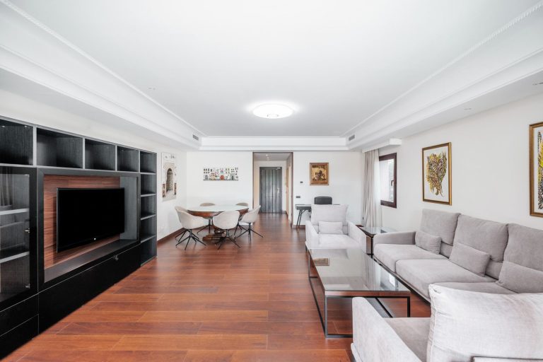 2cec53e5c24411c96137913150aeb660 - 8