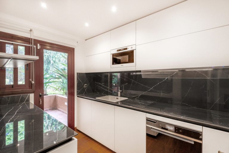 2cec53e5c24411c96137913150aeb660 - 9