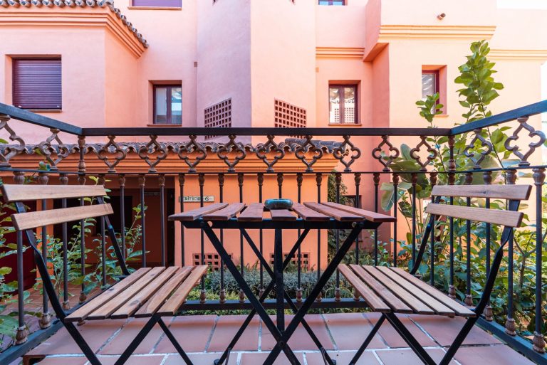 2d411bde77806feffe65d5dd2bd38e86 - 12