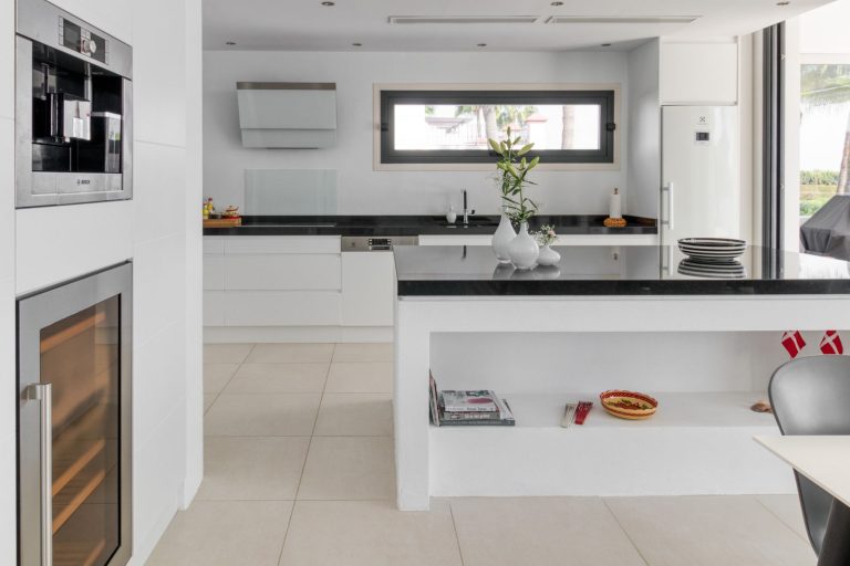 3059b0f76ceea17267c8ed028b0f5e07 - 12