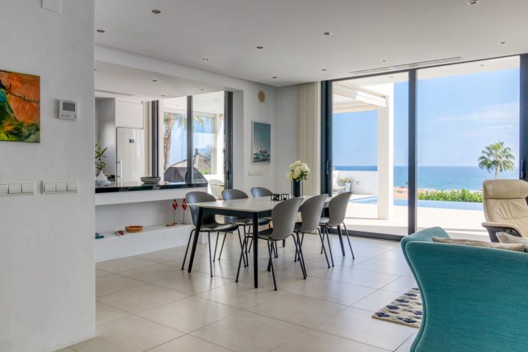 3059b0f76ceea17267c8ed028b0f5e07 - 7