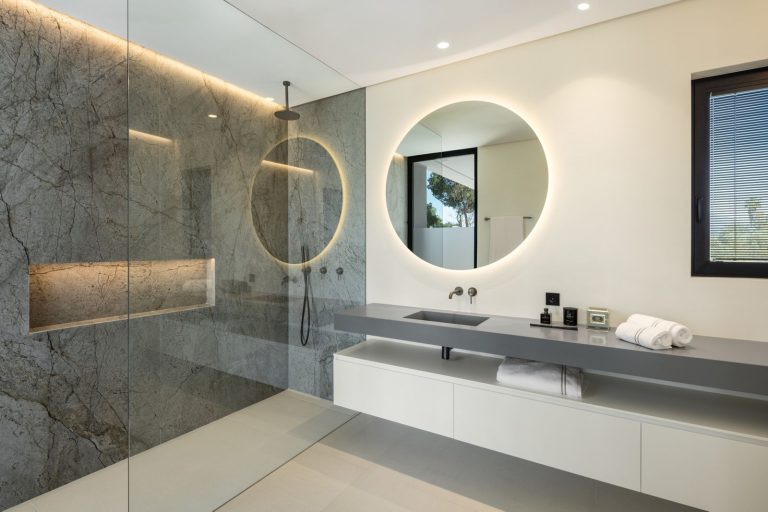 30e145155586346eb6fa3c91f4e48870 - 13