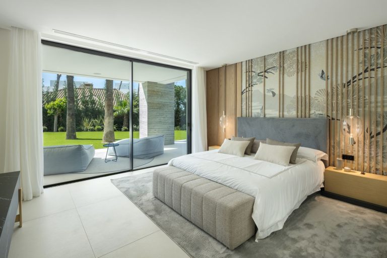 30e145155586346eb6fa3c91f4e48870 - 15