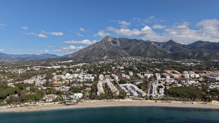 316782594a3f840482df519888ae0c08 - 2