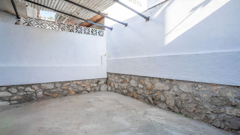 319ed18ec109c2f99b1ff06e4a17c05e - 7