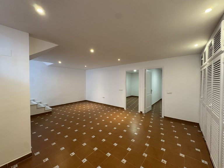 31a75b626059daa572dbece70779fdbc - 16