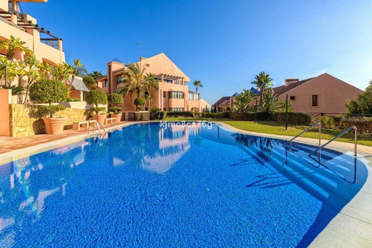 31f3b12a80fb121137a17a3cadb4908c - 1