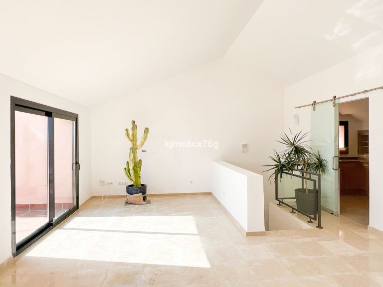 31f3b12a80fb121137a17a3cadb4908c - 11