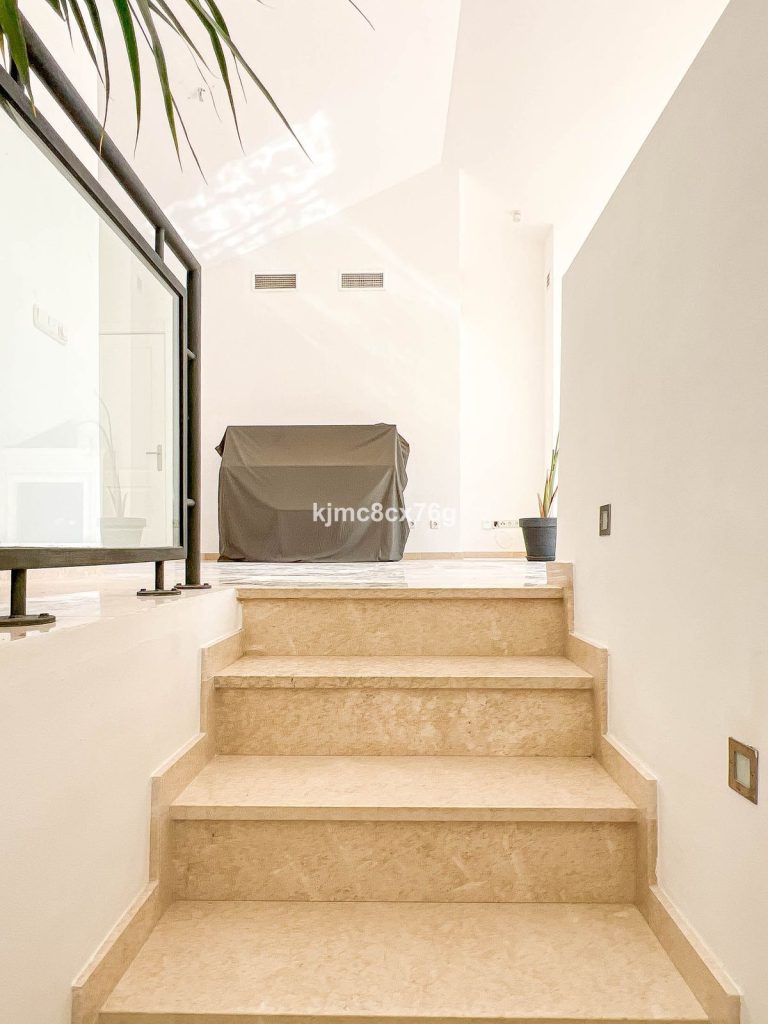 31f3b12a80fb121137a17a3cadb4908c - 16